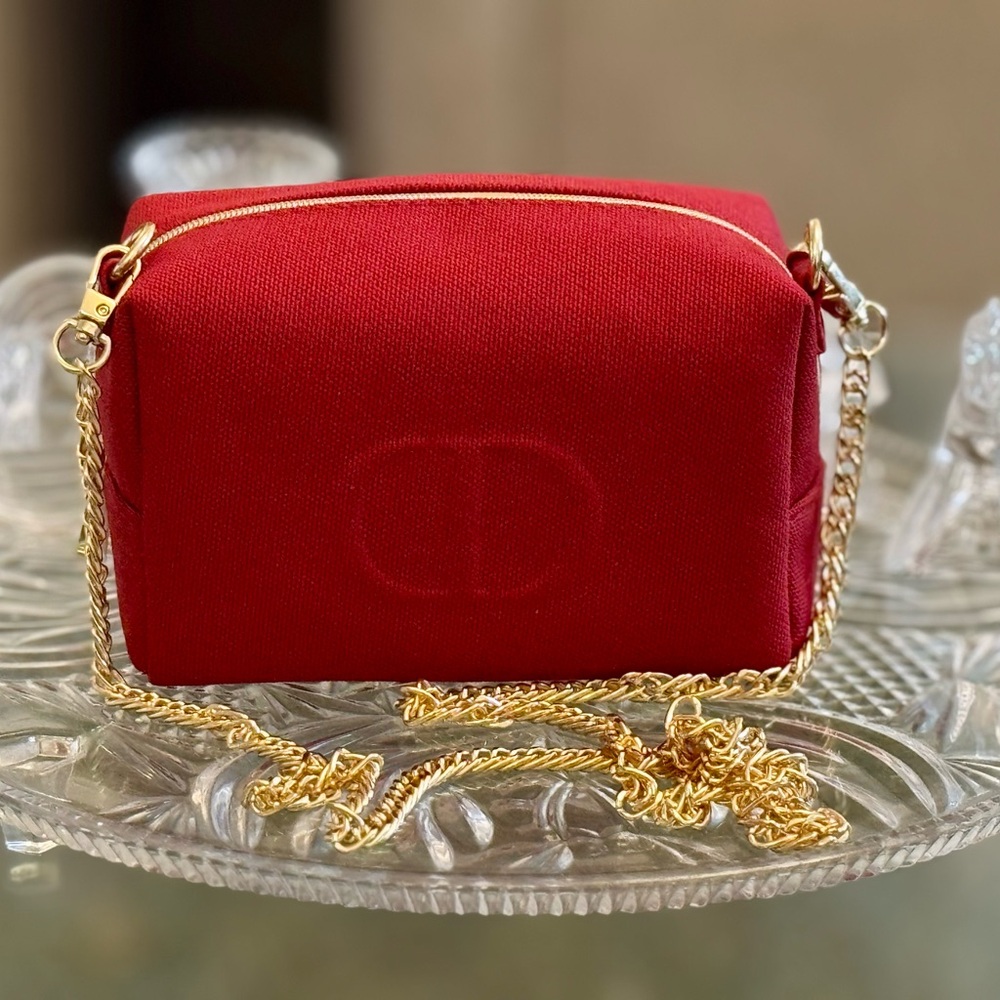 With Charm ;Dior Vibrant Red Canvas Cosmetic Sling with rich gold chain - Picture 15 of 17
